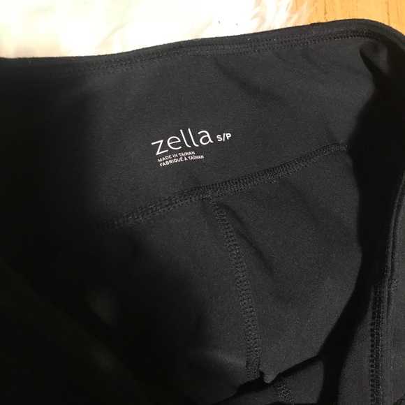 Zella Cut Out Mesh Legging- Live in Out of Bounds - Picture 5 of 6